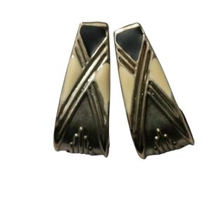Vintage 1970's Macy's Ivory and Black Gold Tone Earrings